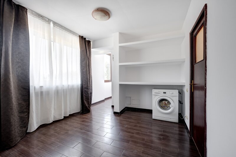 Metrou Timpuri Noi, apartament cu 2 camere, vedere spre Splai.